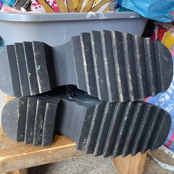 Y2K Chunky Heels Sam/Libby Chelsea Ankle Black Faux Leather Boot Womens 8.5 Goth - Picture 3 of 12